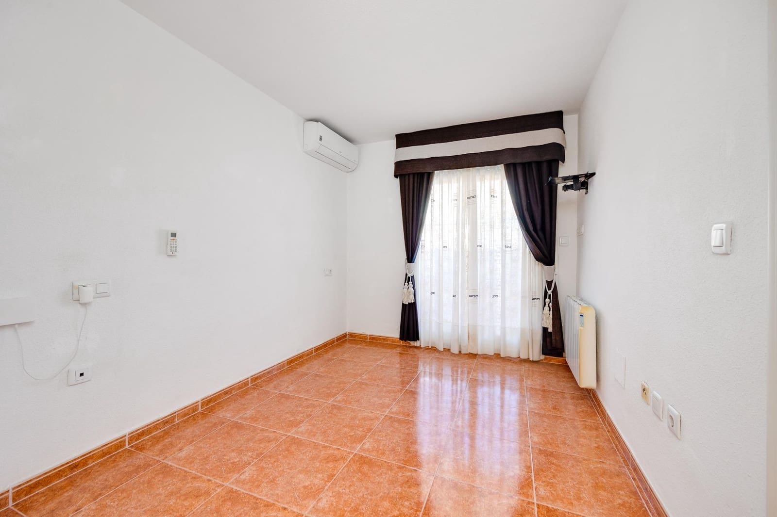 3 chambre Penthouse à vendre à Torrevieja - 225 000 € (Ref: 10032978)