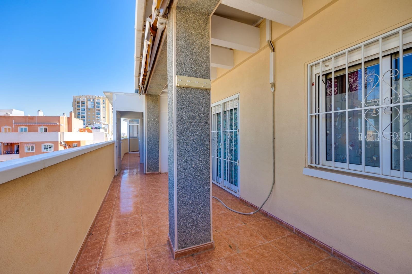 3 chambre Penthouse à vendre à Torrevieja - 225 000 € (Ref: 10032978)