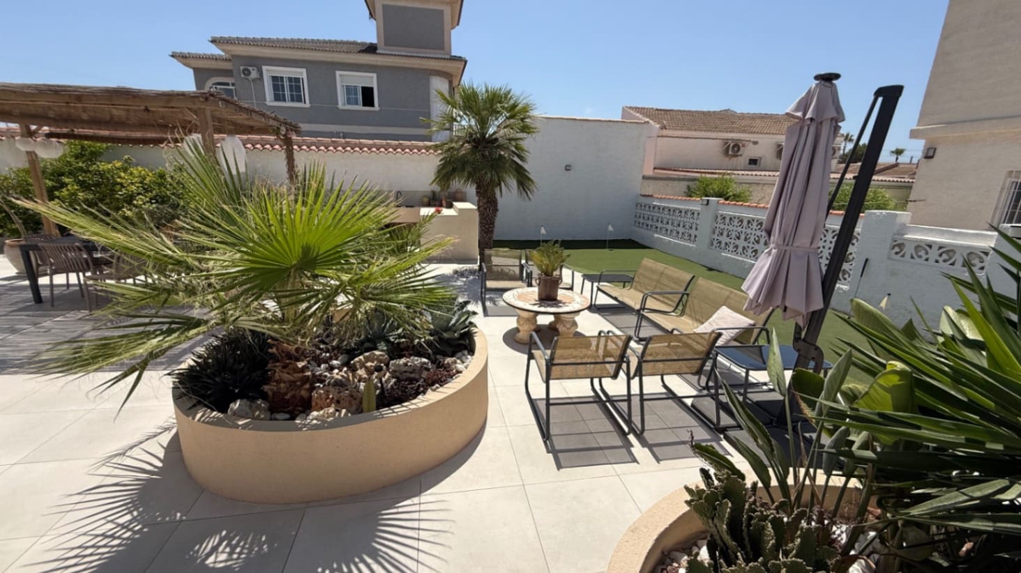 3 makuuhuone Huvila myytävänä paikassa Torrevieja - 645 000 € (Ref: 10032983)