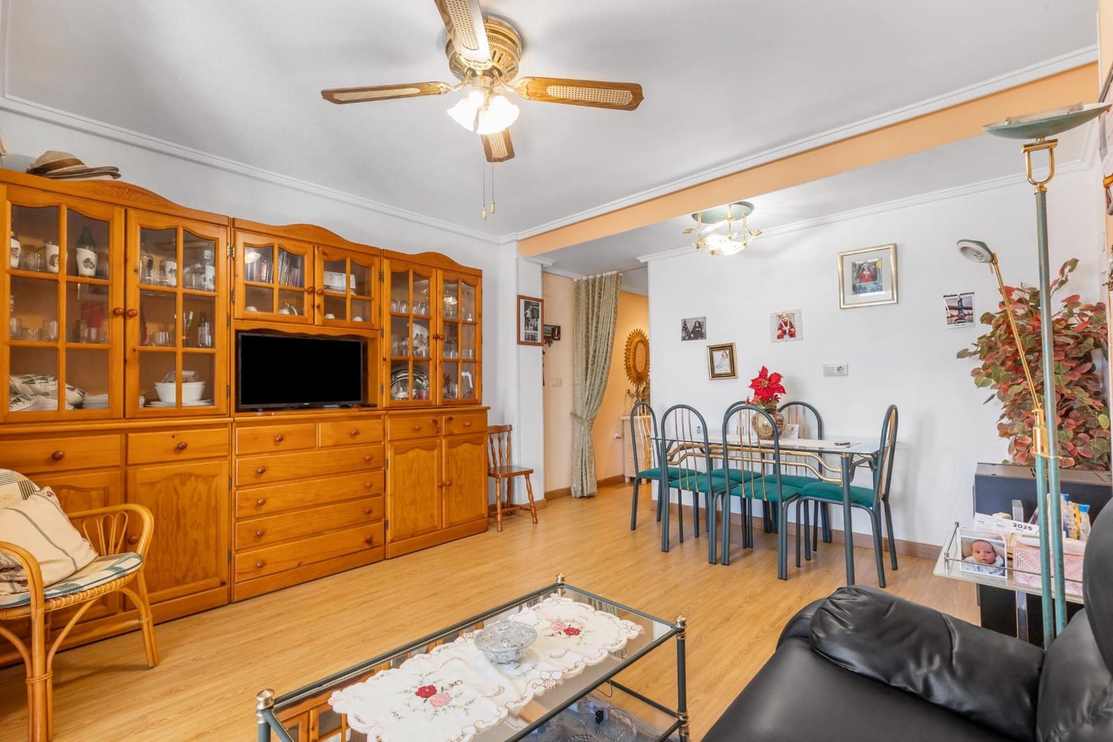 3 makuuhuone Kattohuoneisto myytävänä paikassa Torrevieja - 181 000 € (Ref: 10032992)