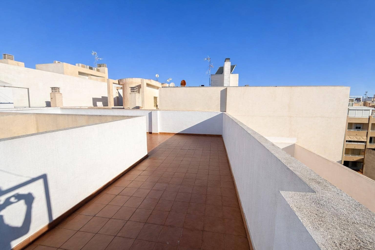 2 makuuhuone Kattohuoneisto myytävänä paikassa Torrevieja - 165 000 € (Ref: 10032993)