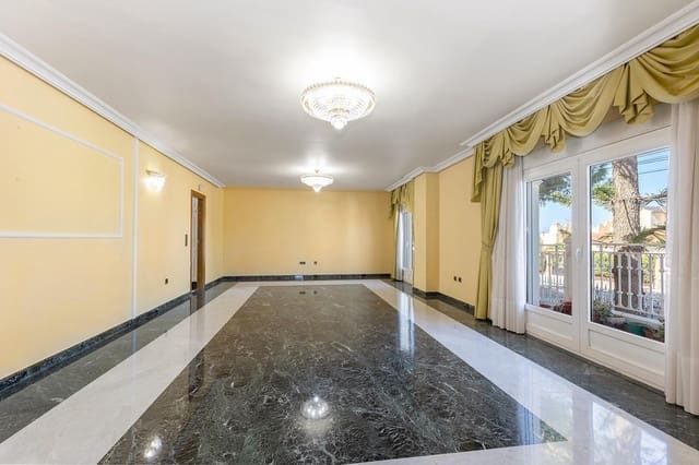 5 slaapkamer Villa te koop in El Chaparral - La Siesta - La Torreta, Torrevieja - € 730.000 (Ref: 10033008)