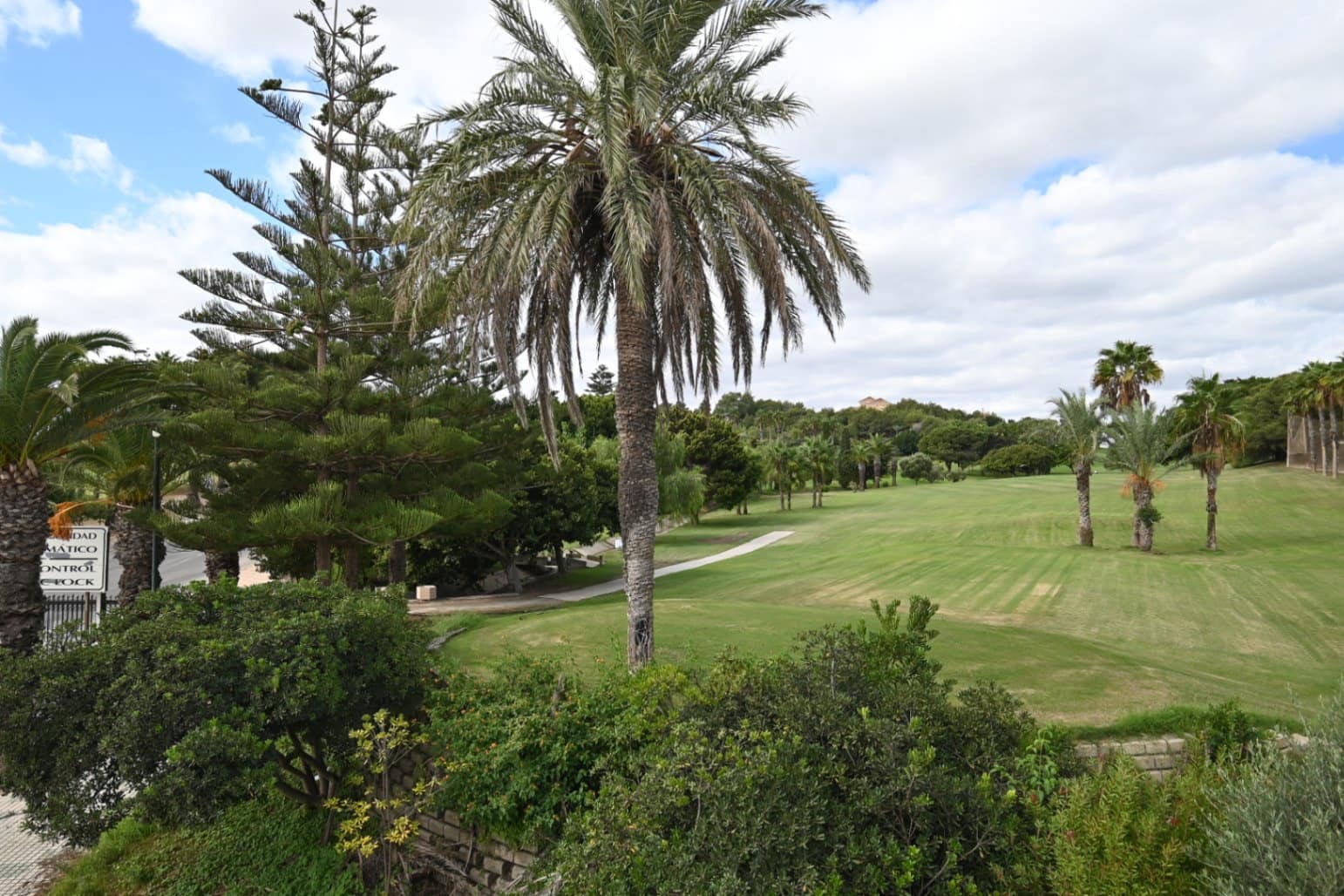 4 Zimmer Villa zu verkaufen in Orihuela Costa - 799.900 € (Ref: 10033017)