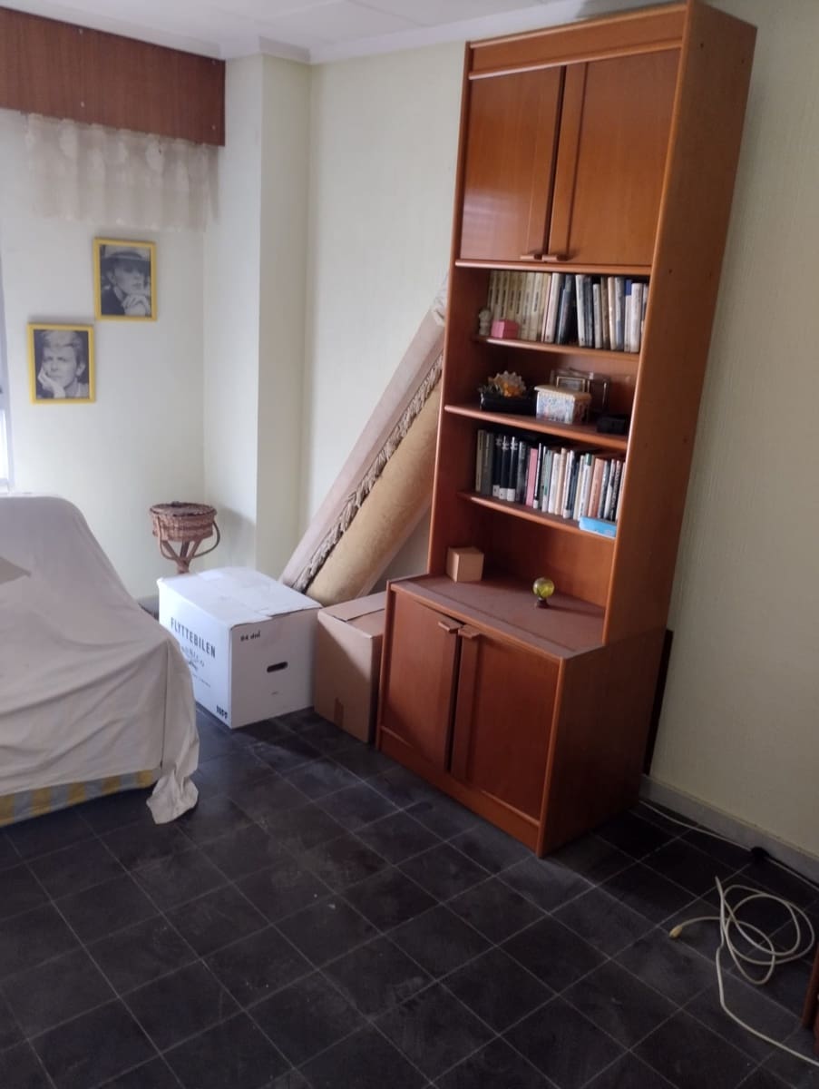10 bedroom Commercial for sale in Torrevieja - € 576,500 (Ref: 10033040)