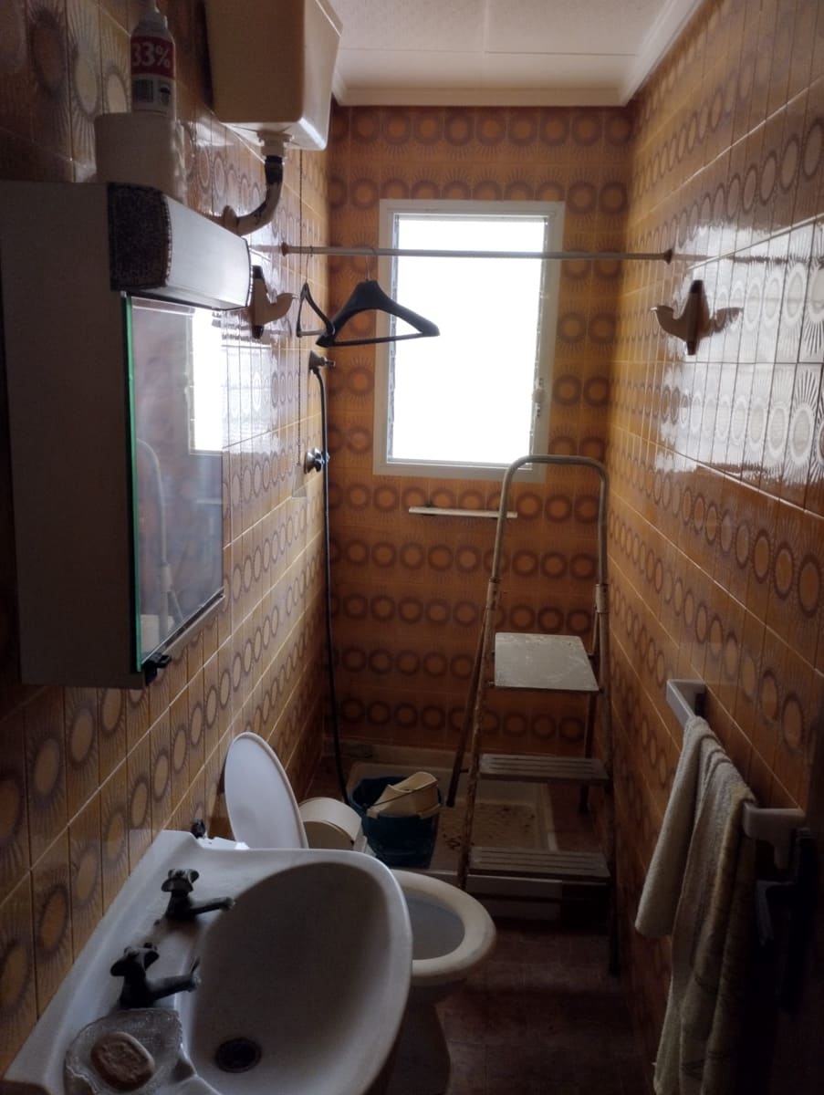10 bedroom Commercial for sale in Torrevieja - € 576,500 (Ref: 10033040)
