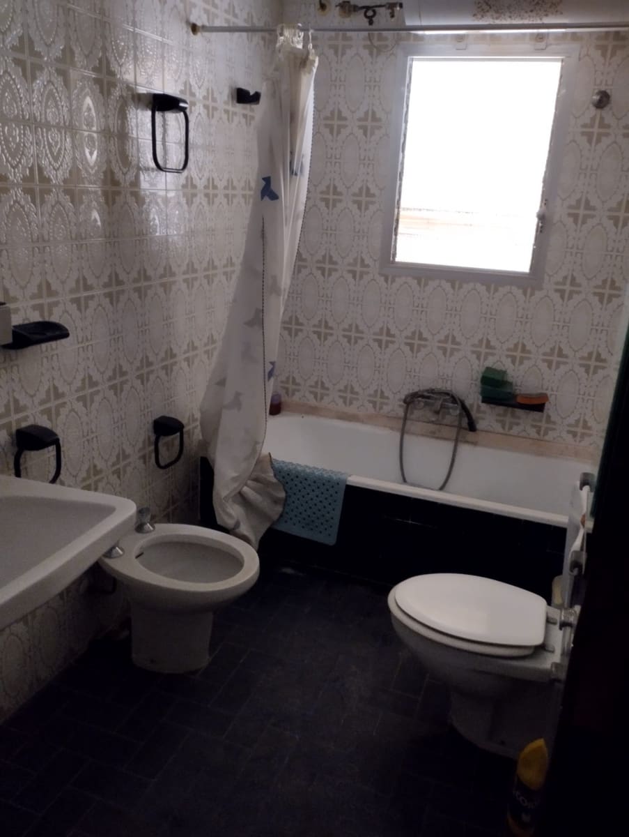 10 bedroom Commercial for sale in Torrevieja - € 576,500 (Ref: 10033040)