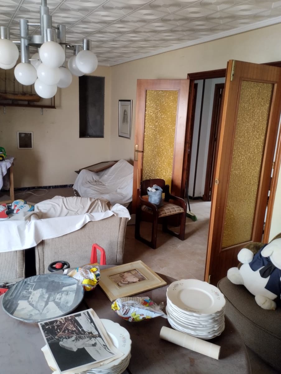 10 bedroom Commercial for sale in Torrevieja - € 576,500 (Ref: 10033040)