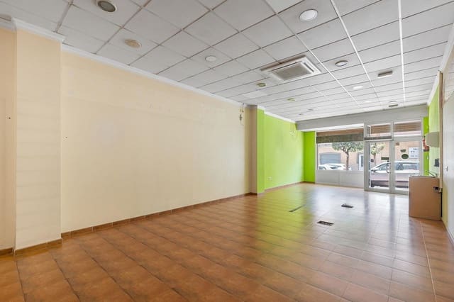 Kommersiell till salu i Parque de las Naciones, Torrevieja - 200 000 € (Ref: 10033043)