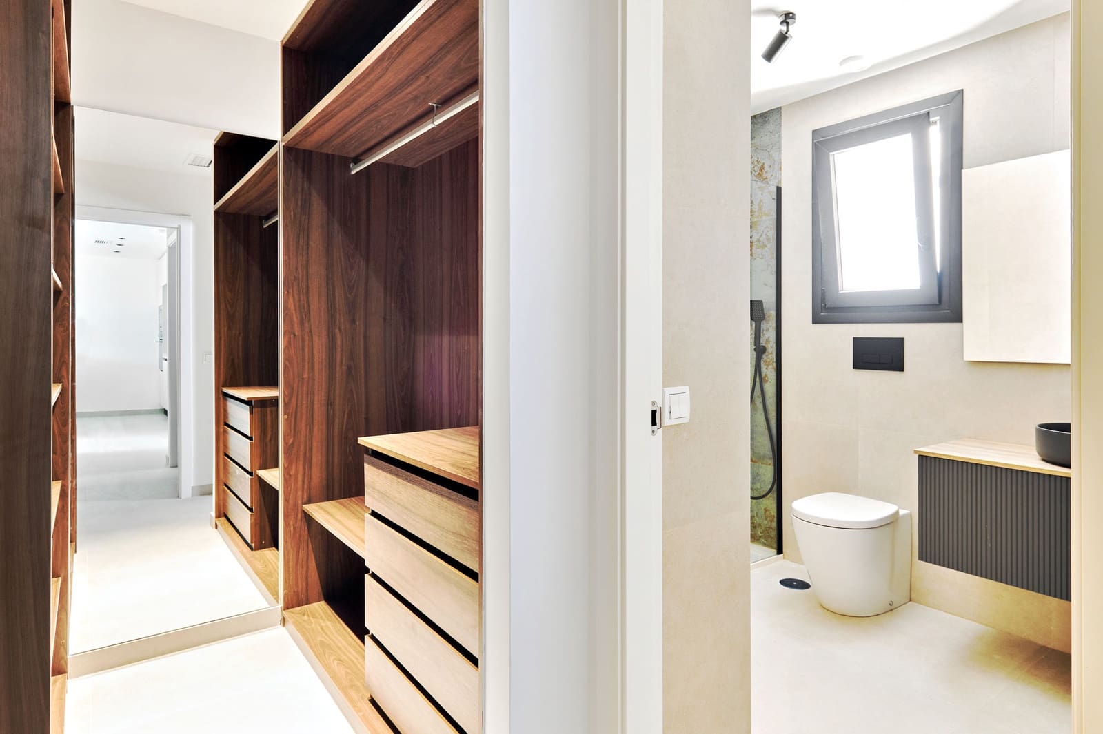2 slaapkamer Appartement te koop in Torrevieja - € 370.000 (Ref: 10033044)