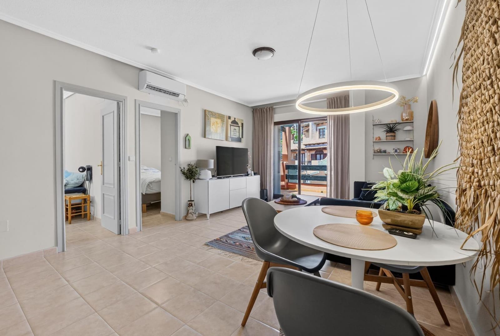 2 makuuhuone Kattohuoneisto myytävänä paikassa Torrevieja - 199 000 € (Ref: 10034439)