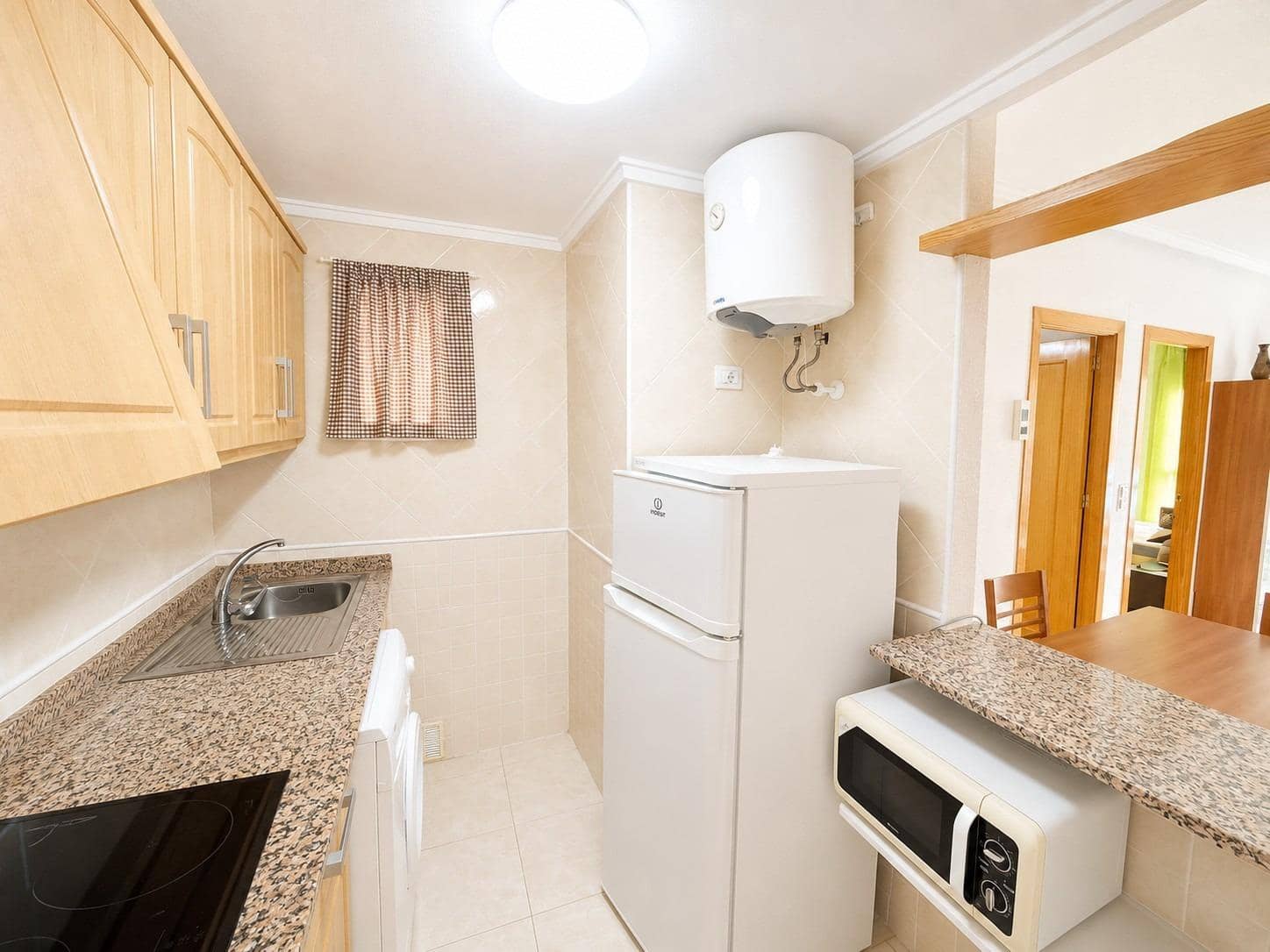 Apartamento de 2 habitaciones en Torrevieja en venta - 139.900 € (Ref: 10034441)
