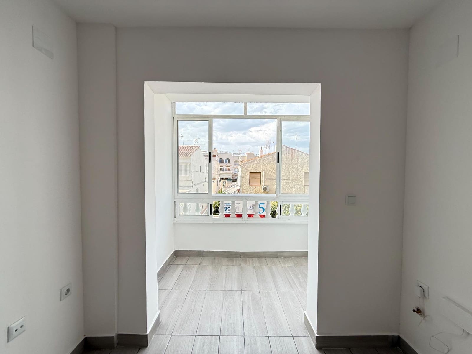 2 soverom Leilighet til salgs i Torrevieja - € 147 000 (Ref: 10034442)