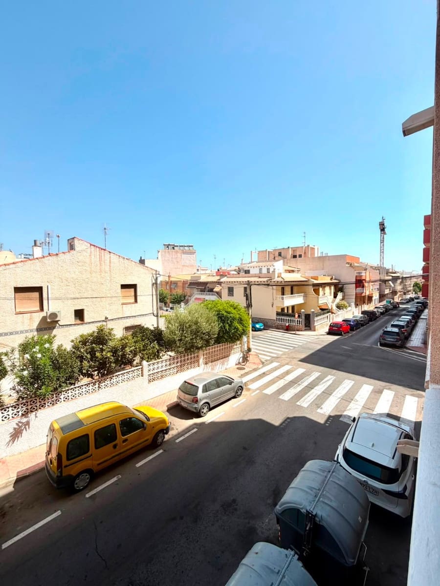 2 Zimmer Apartment zu verkaufen in Torrevieja - 145.000 € (Ref: 10034446)
