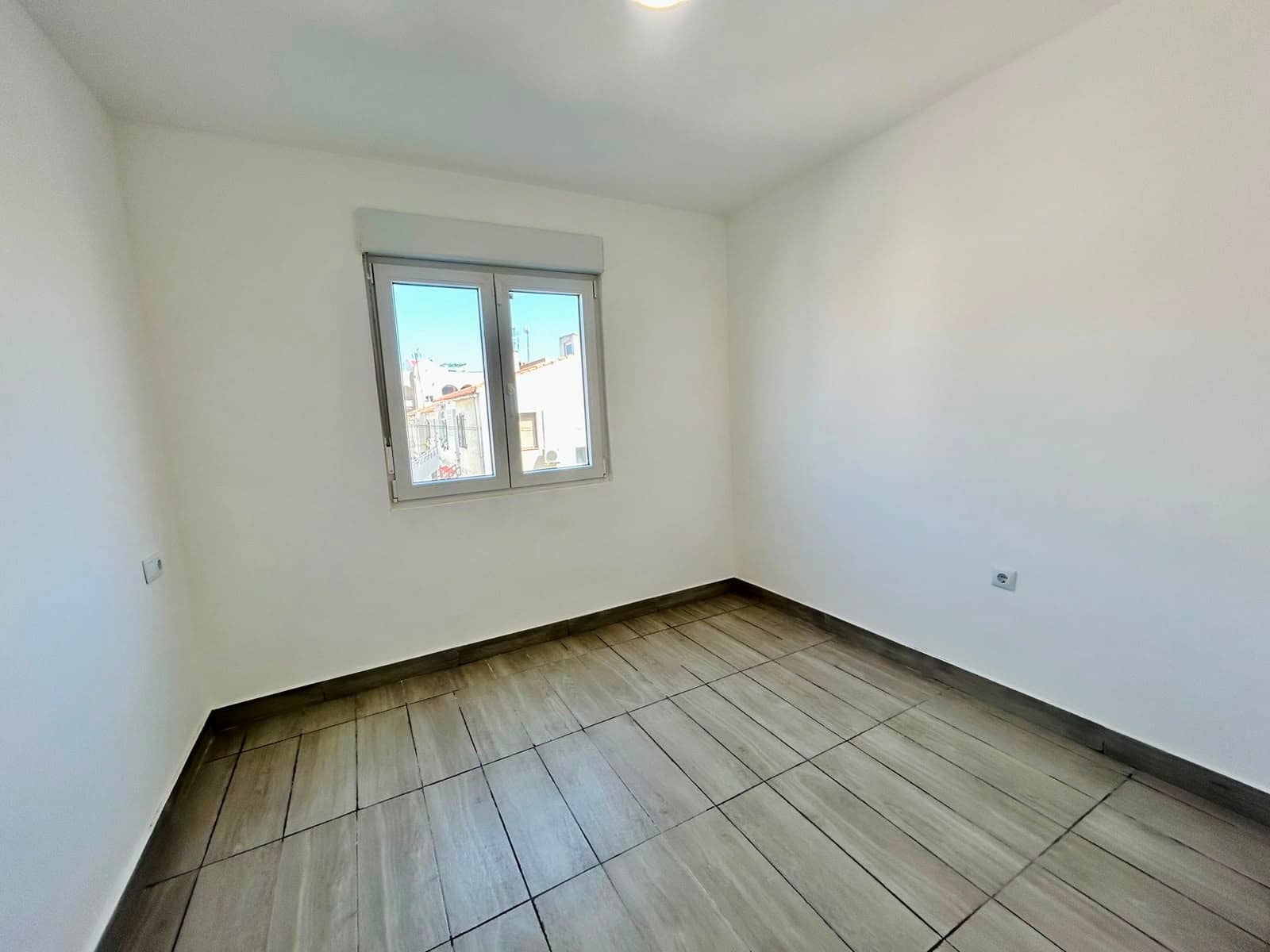 2 Zimmer Apartment zu verkaufen in Torrevieja - 145.000 € (Ref: 10034446)