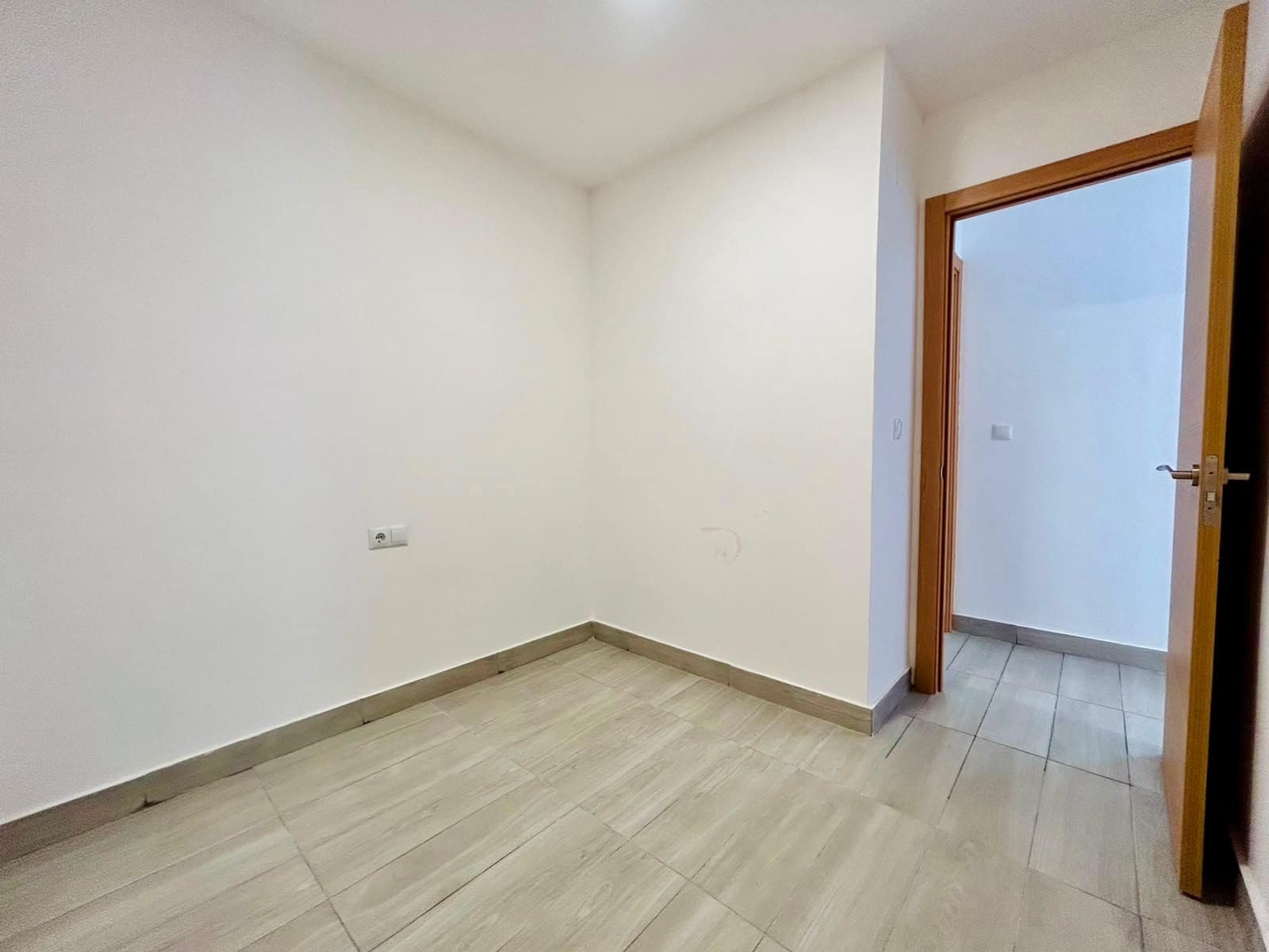 2 Zimmer Apartment zu verkaufen in Torrevieja - 145.000 € (Ref: 10034446)
