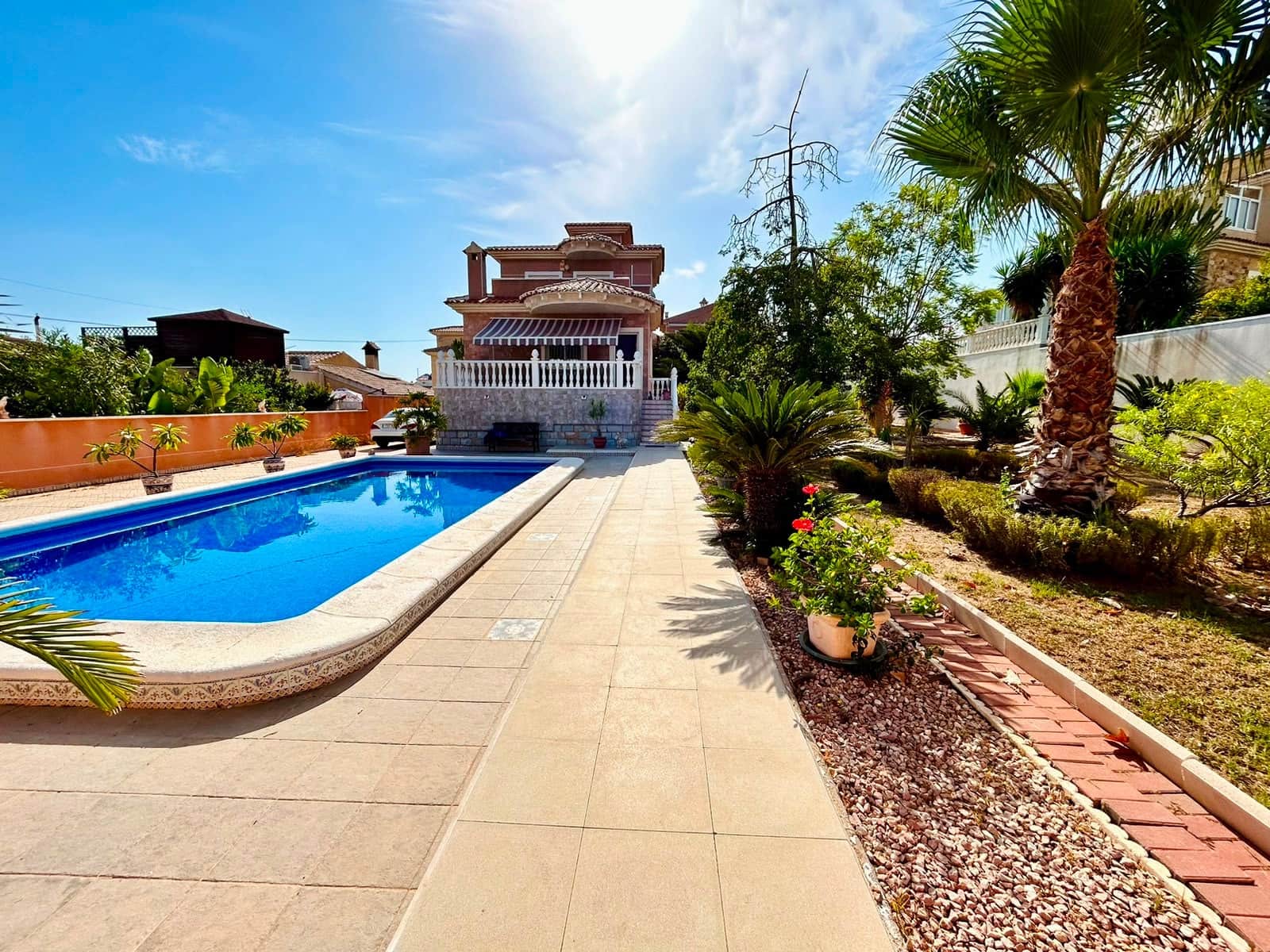 2 bedroom Villa for sale in Los Balcones - € 699,990 (Ref: 10035666)