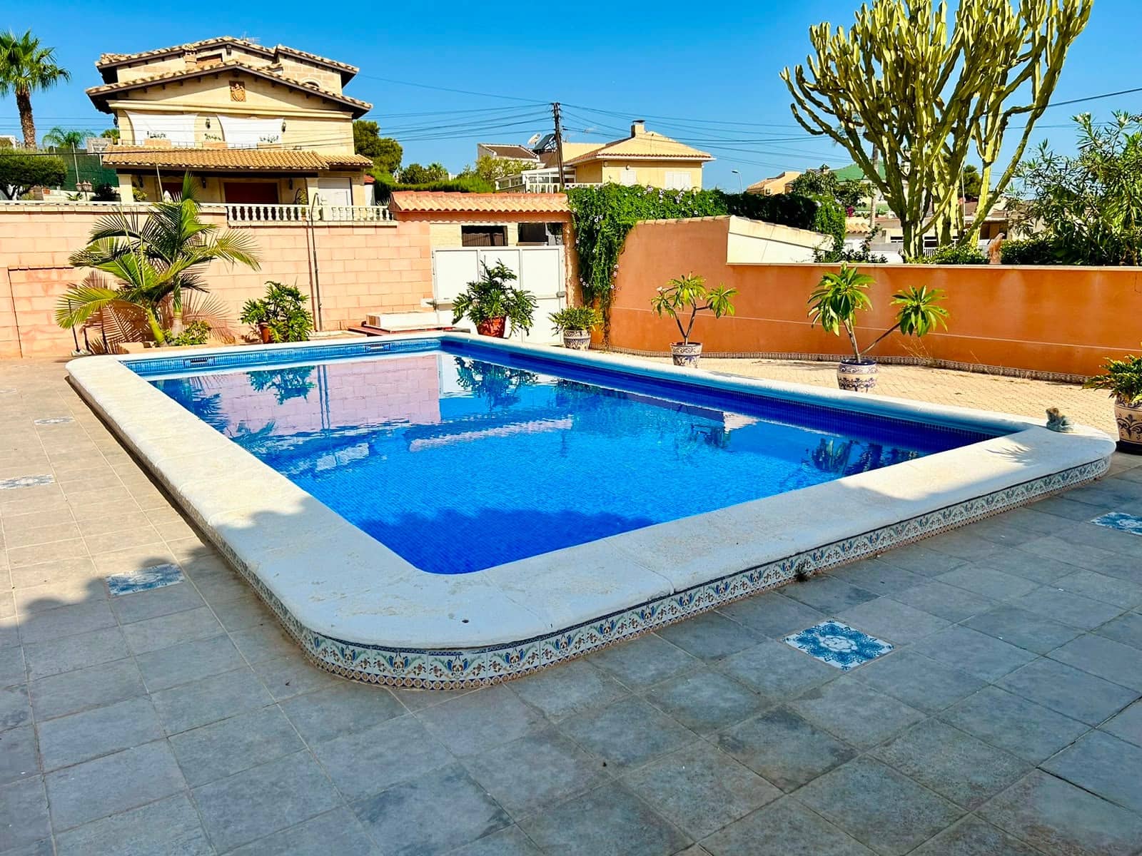 2 bedroom Villa for sale in Los Balcones - € 699,990 (Ref: 10035666)
