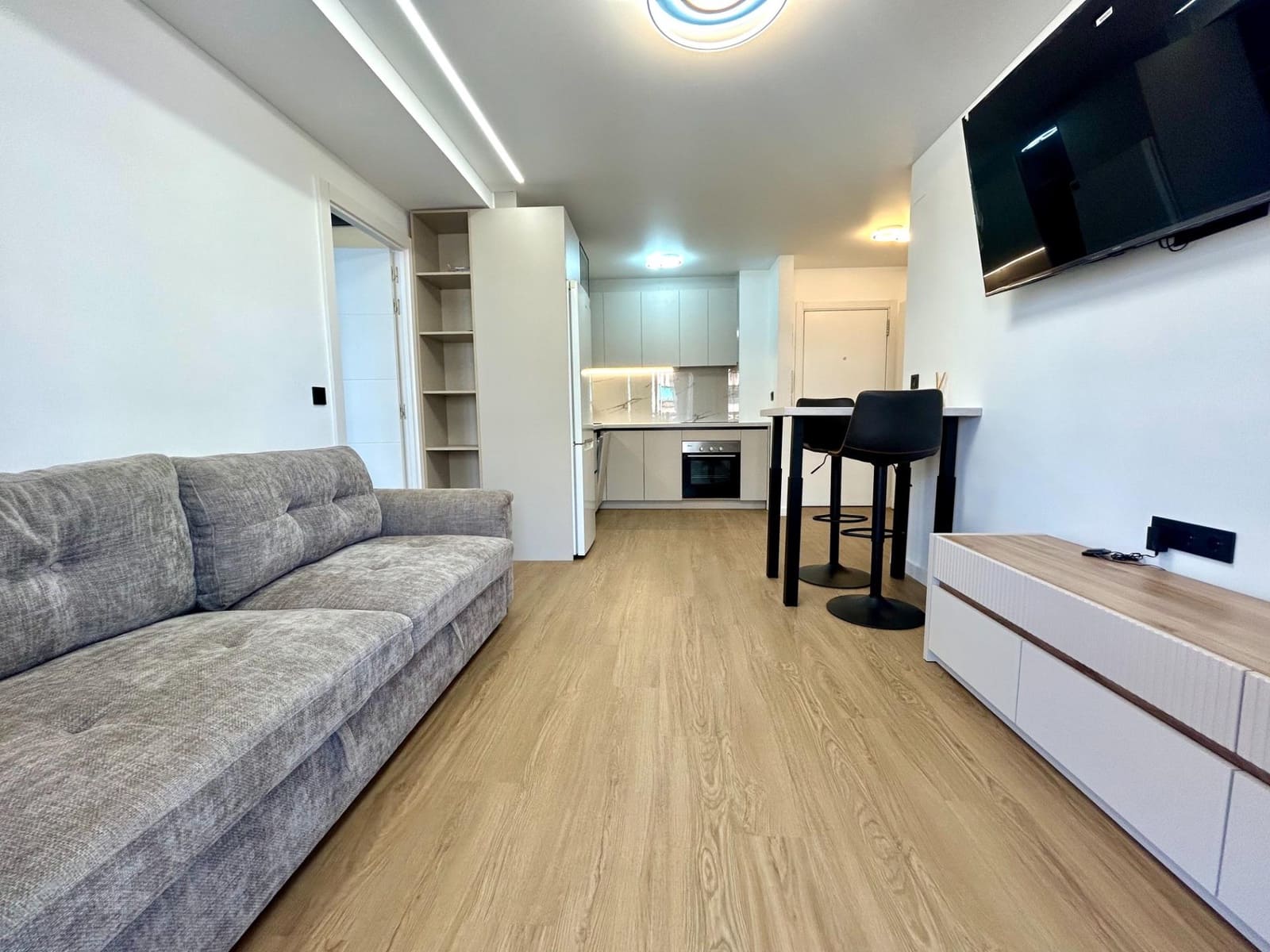 2 bedroom Apartment for sale in Punta Prima - € 255,000 (Ref: 10036029)