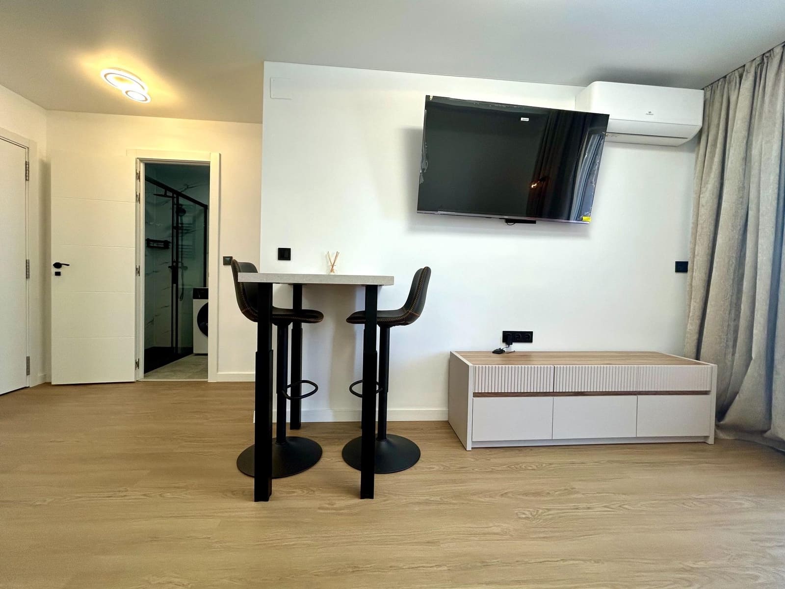 2 bedroom Apartment for sale in Punta Prima - € 255,000 (Ref: 10036029)