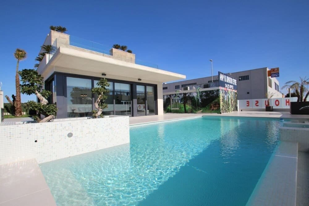 4 makuuhuone Huvila myytävänä paikassa Campoamor - 1 195 000 € (Ref: 10036107)