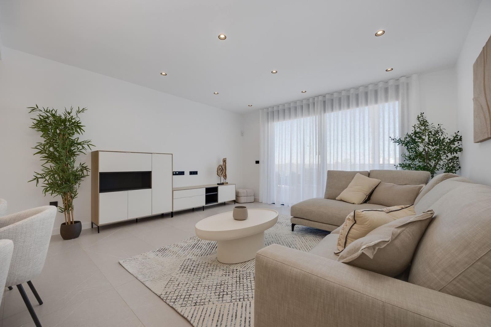 3 bedroom Villa for sale in Torrevieja - € 585,000 (Ref: 10036139)