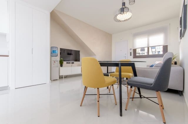 3 makuuhuone Bungalow myytävänä paikassa Los Balcones - 310 000 € (Ref: 10036158)