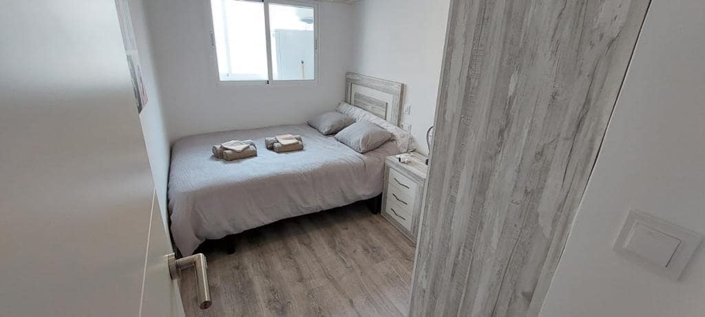Apartamento de 3 habitaciones en Torrevieja en venta - 280.000 € (Ref: 10036176)