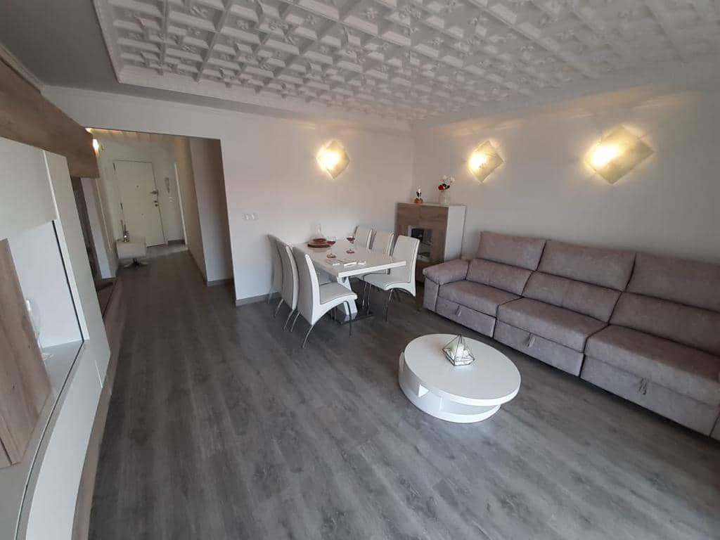 Apartamento de 3 habitaciones en Torrevieja en venta - 280.000 € (Ref: 10036176)