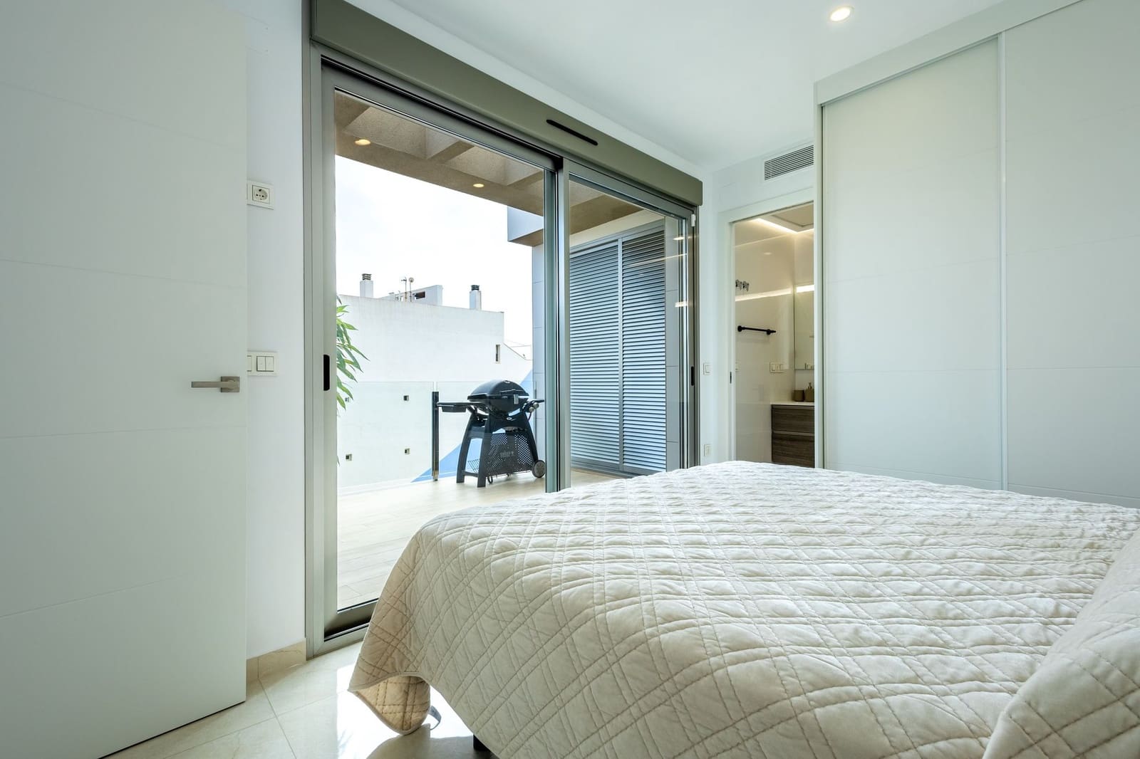 4 chambre Appartement à vendre à Torrevieja - 699 000 € (Ref: 10036184)