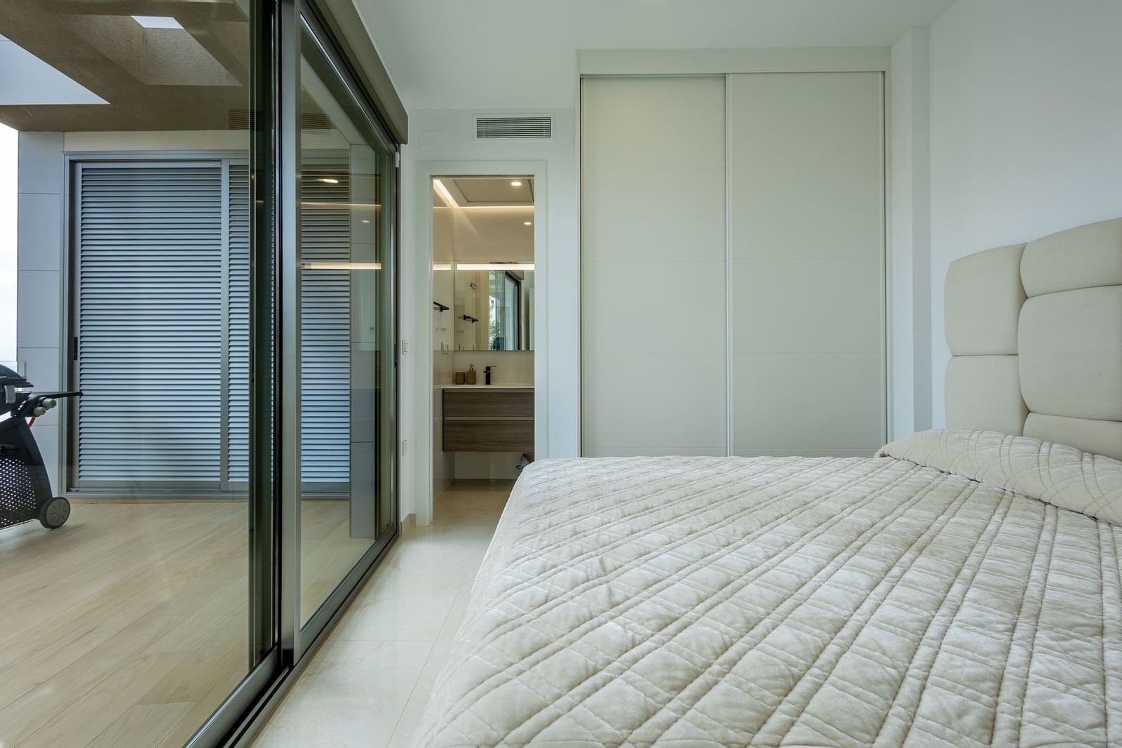 4 chambre Appartement à vendre à Torrevieja - 699 000 € (Ref: 10036184)