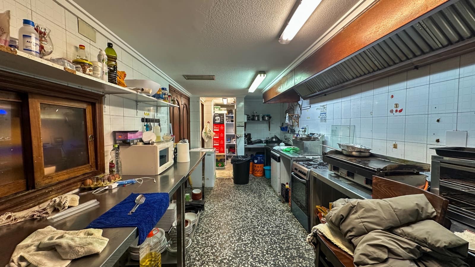 Local Comercial de 3 habitaciones en Torrevieja en venta - 350.000 € (Ref: 10036188)