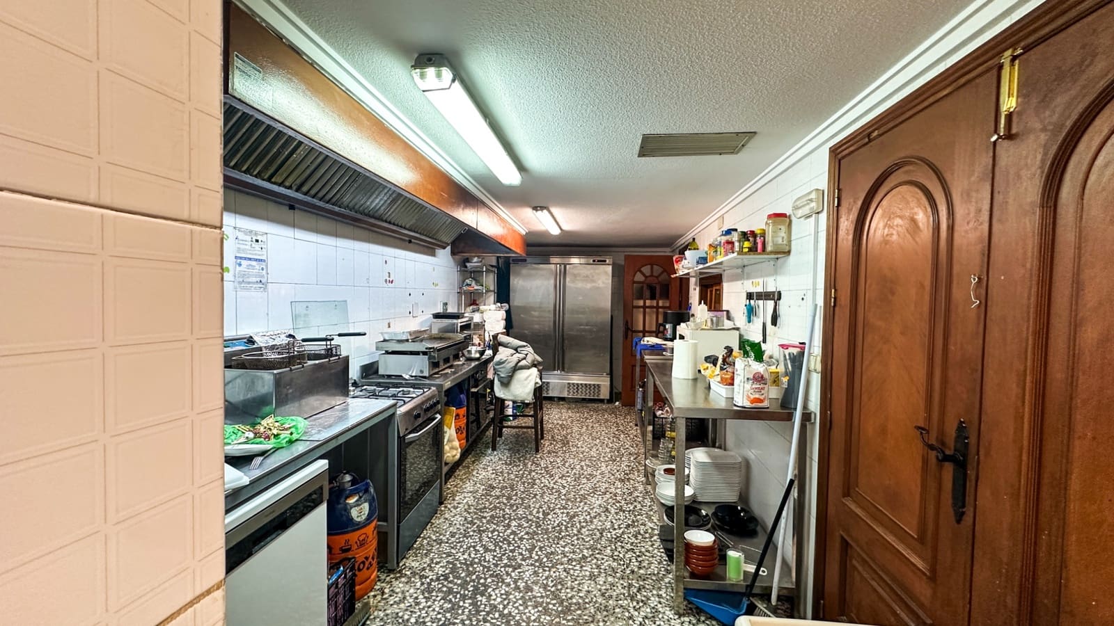 Local Comercial de 3 habitaciones en Torrevieja en venta - 350.000 € (Ref: 10036188)