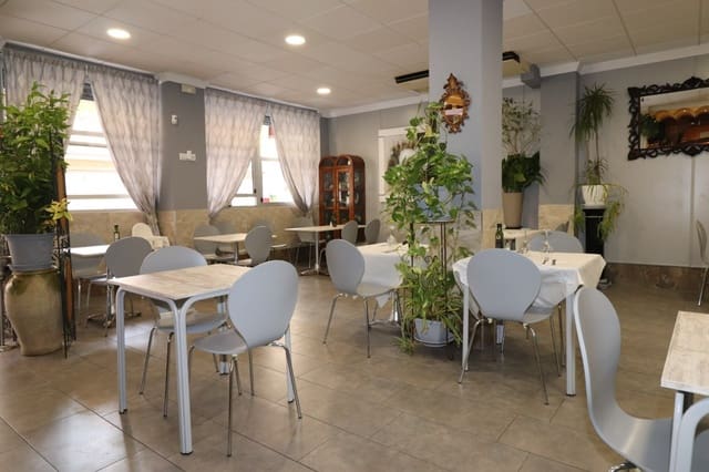 Restaurant/Bar for sale in Playa del Cura, Torrevieja - € 399,795 (Ref: 10036191)