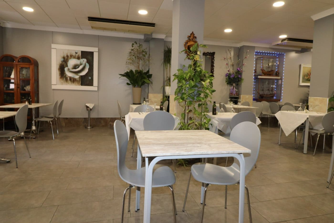Restauracja lub bar na sprzedaż w Torrevieja - 399 795 € (Ref: 10036191)