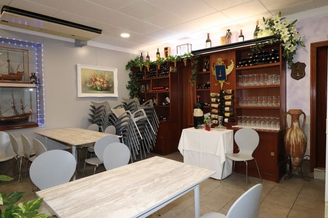Restaurant/Bar for sale in Playa del Cura, Torrevieja - € 399,795 (Ref: 10036191)
