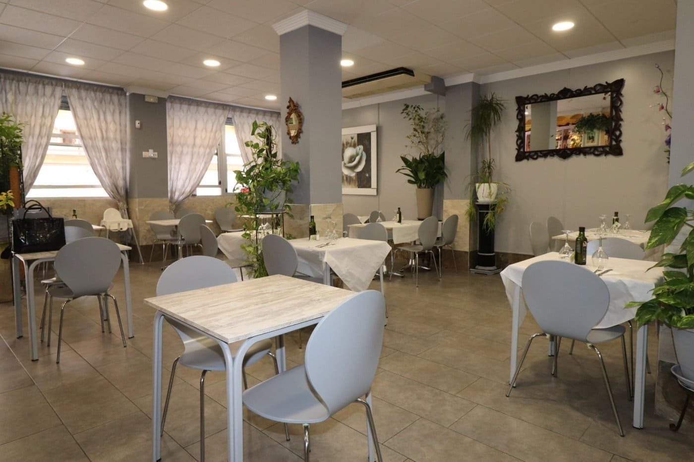 Restauracja lub bar na sprzedaż w Torrevieja - 399 795 € (Ref: 10036191)