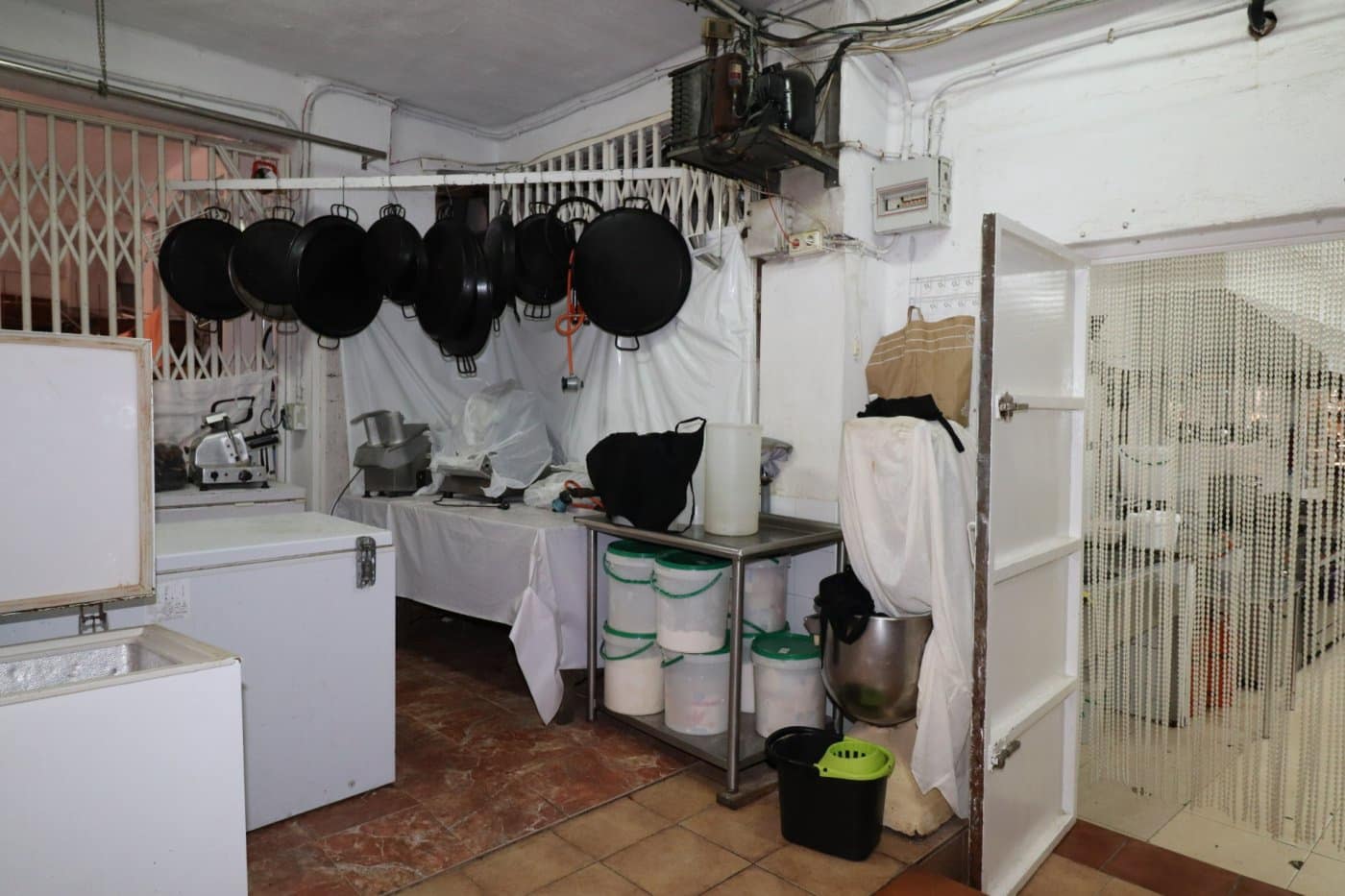 Restauracja lub bar na sprzedaż w Torrevieja - 399 795 € (Ref: 10036191)