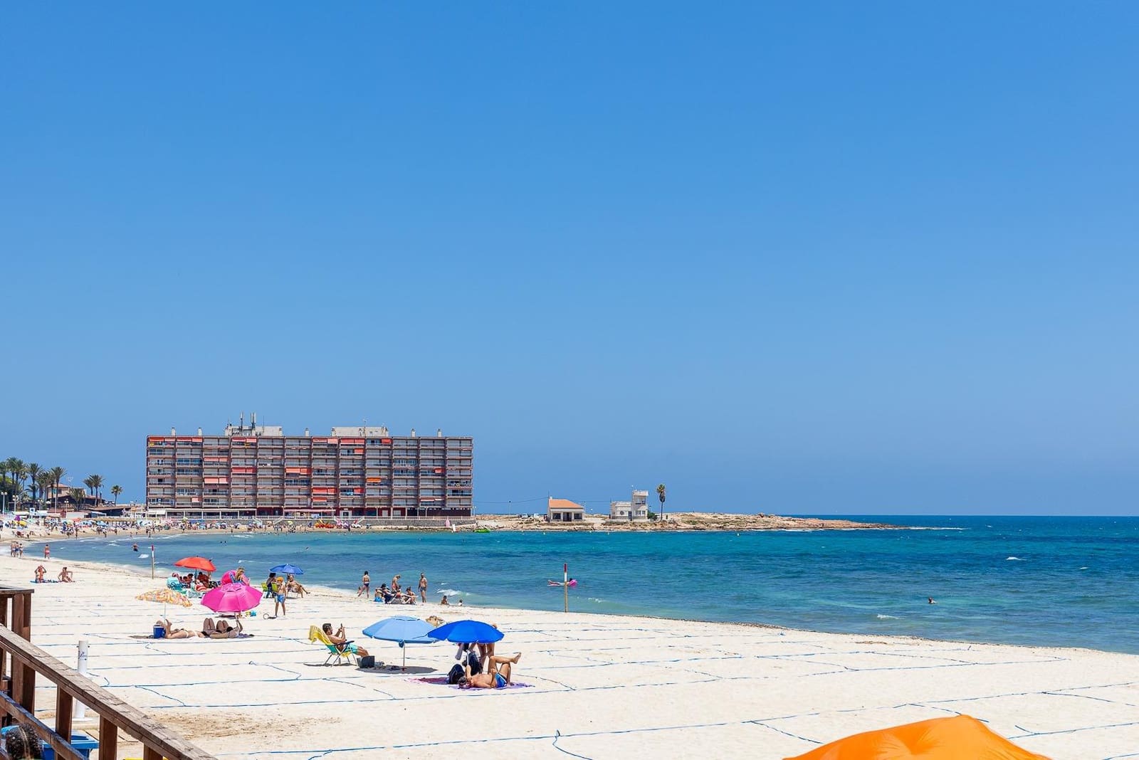 1 bedroom Apartment for sale in Torrevieja - € 124,900 (Ref: 10041581)