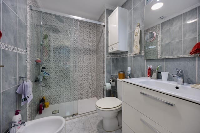 1 bedroom Apartment for sale in Playa de los Locos, Torrevieja - € 124,900 (Ref: 10041581)