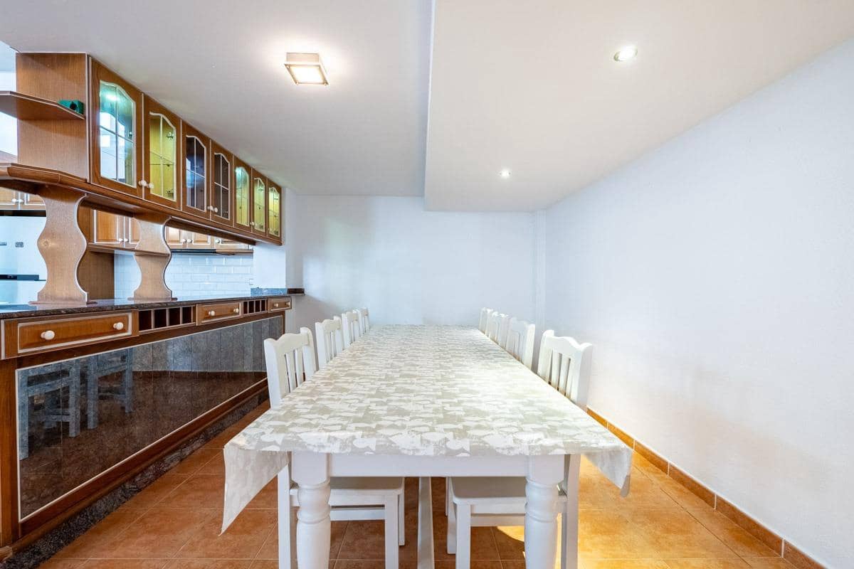 5 makuuhuone Huvila myytävänä paikassa Torrevieja - 525 000 € (Ref: 10043560)