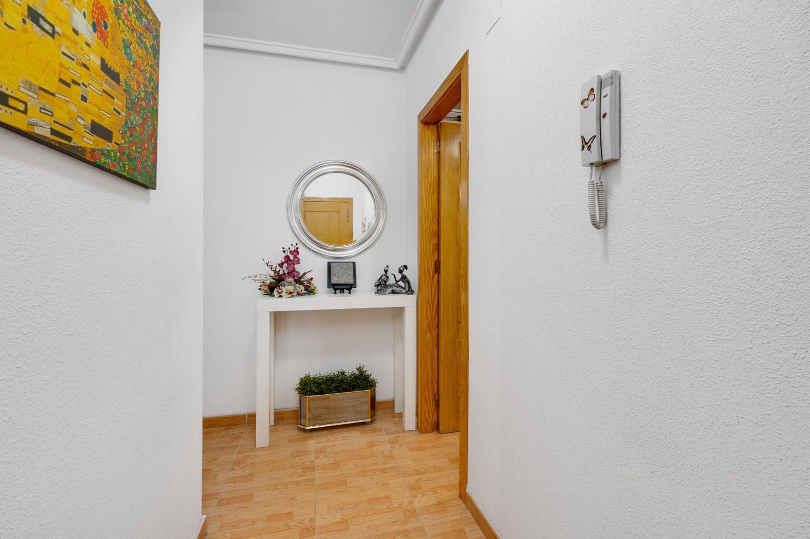 2 bedroom Apartment for sale in Torrevieja - € 139,990 (Ref: 10045823)