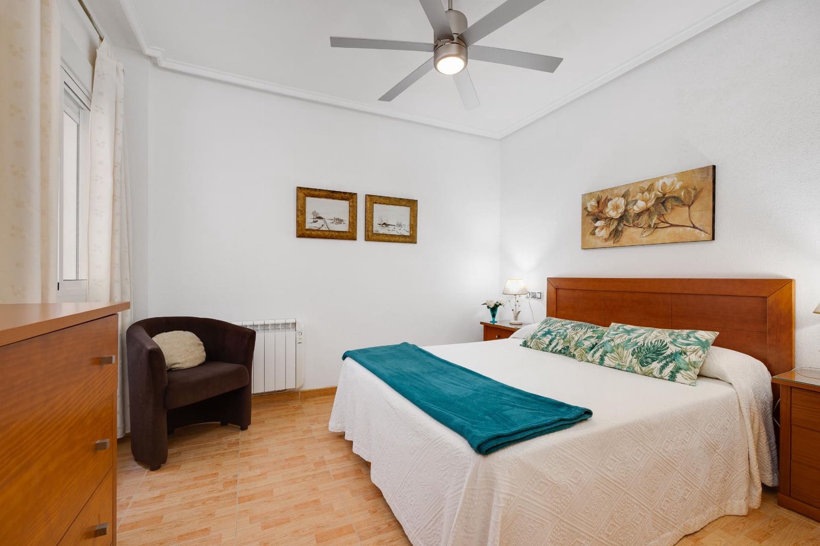 2 bedroom Apartment for sale in Torrevieja - € 139,990 (Ref: 10045823)