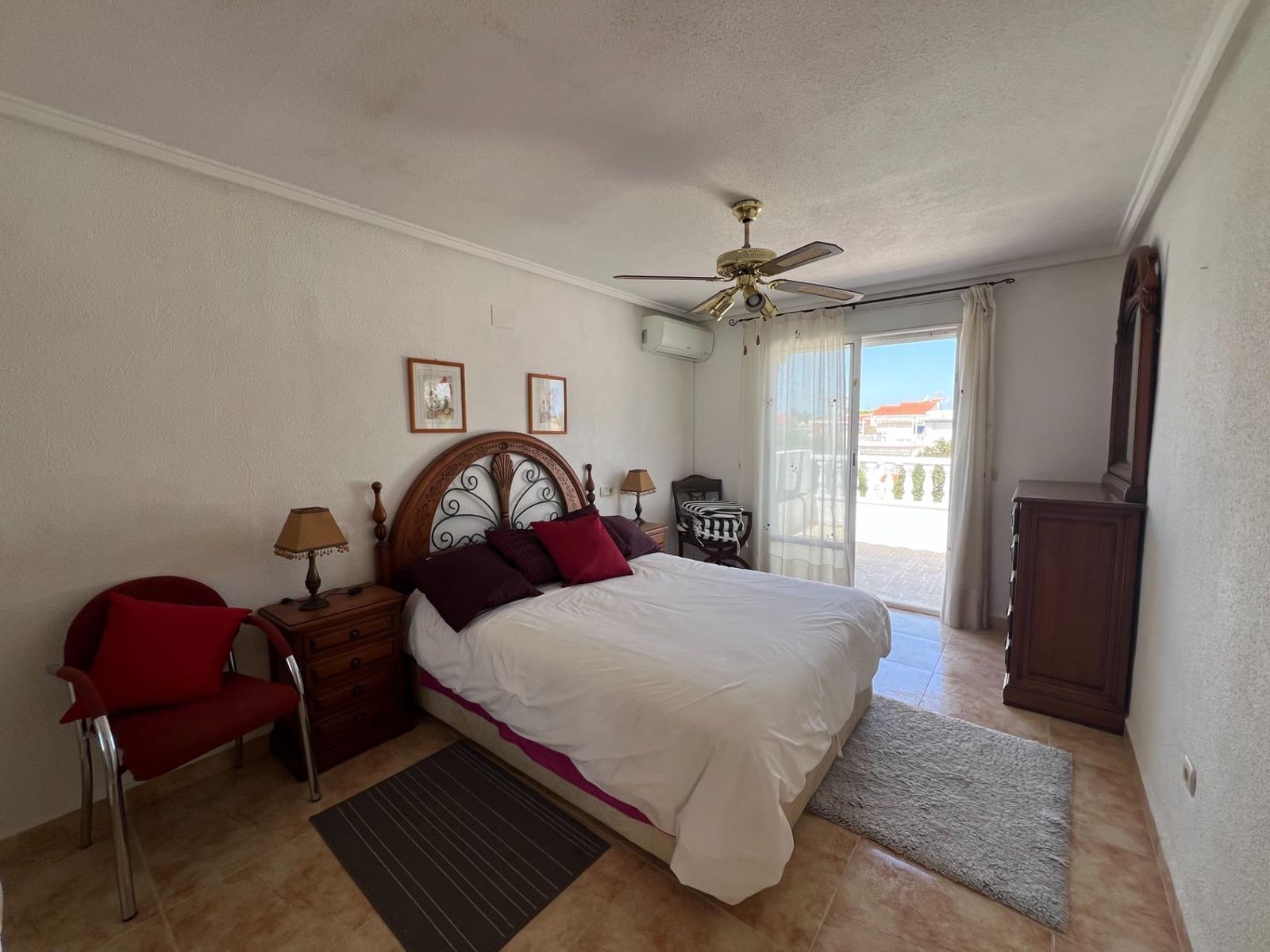 3 makuuhuone Omakotitalo myytävänä paikassa San Luis - 169 000 € (Ref: 10051882)