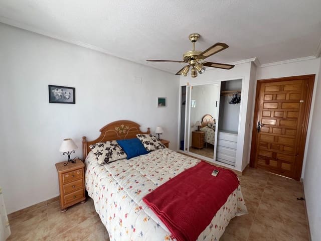 3 makuuhuone Omakotitalo myytävänä paikassa San Luis, Torrevieja - 169 000 € (Ref: 10051882)