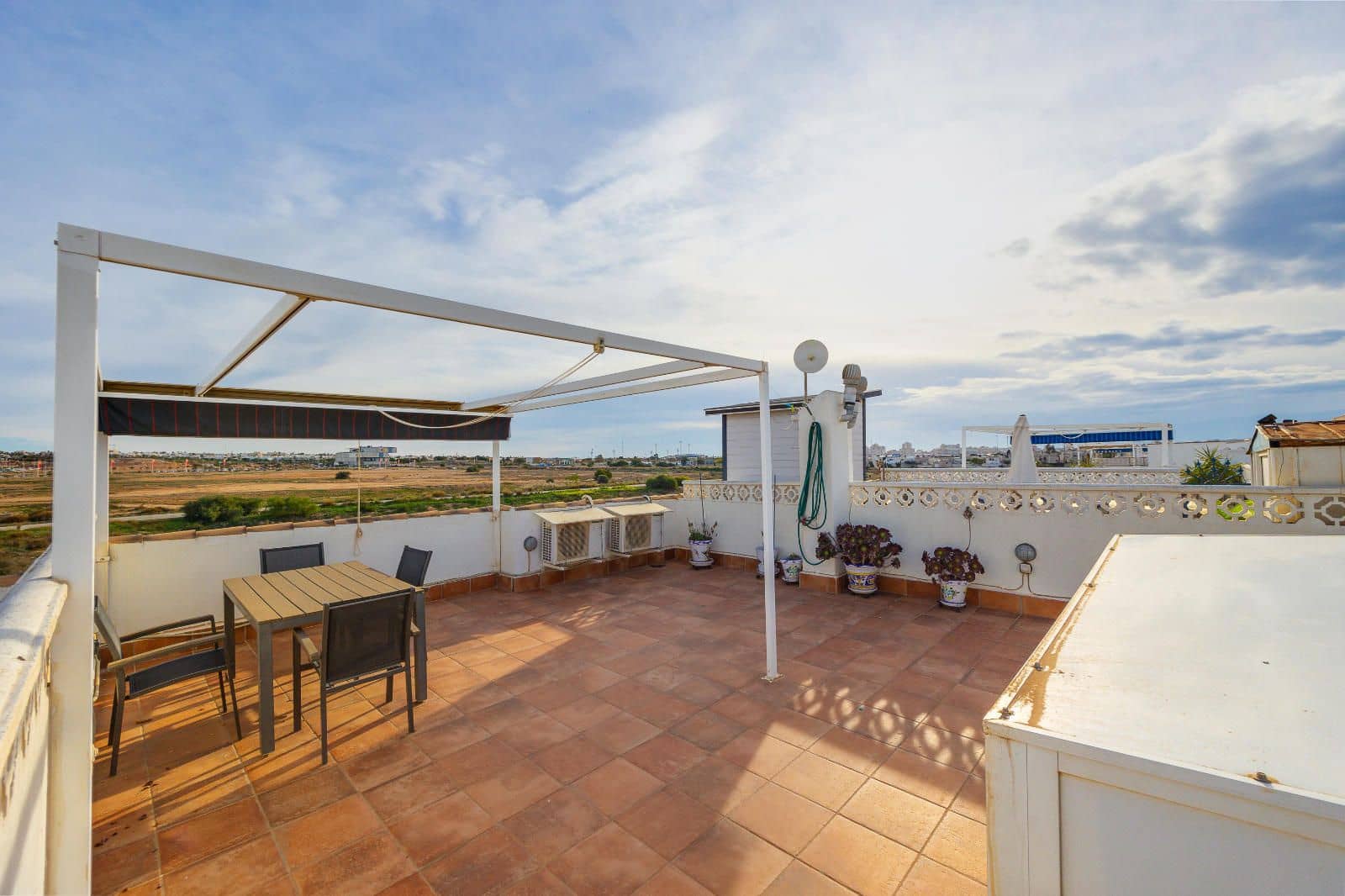 3 Zimmer Bungalow zu verkaufen in Torrevieja - 144.969 € (Ref: 10052036)