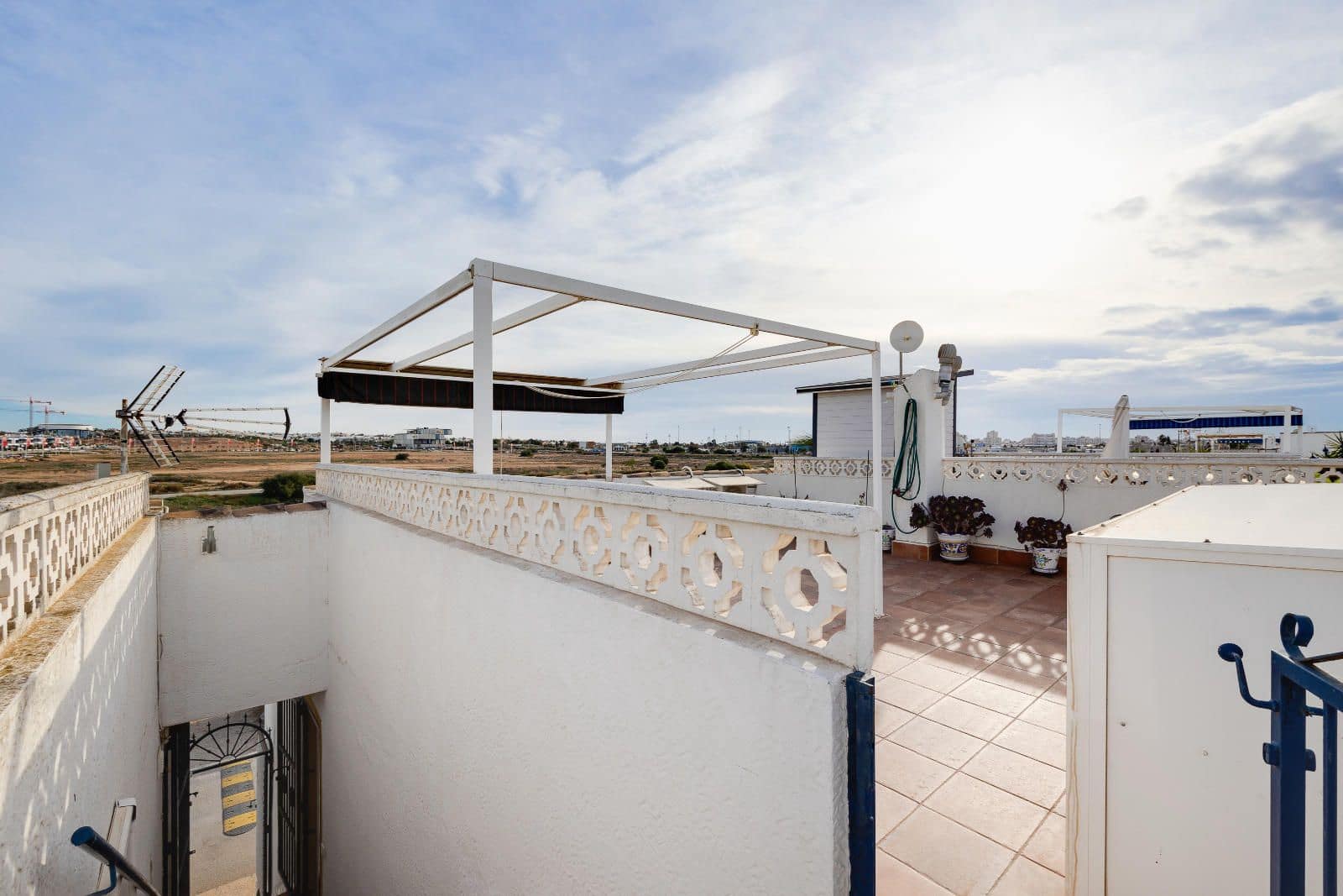 3 Zimmer Bungalow zu verkaufen in Torrevieja - 144.969 € (Ref: 10052036)