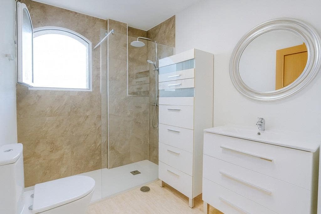 Casa de 3 habitaciones en Campoamor en venta - 375.000 € (Ref: 10055782)