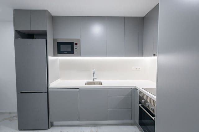 2 sovrum Lägenhet till salu i Parque de las Naciones, Torrevieja - 239 000 € (Ref: 10059368)