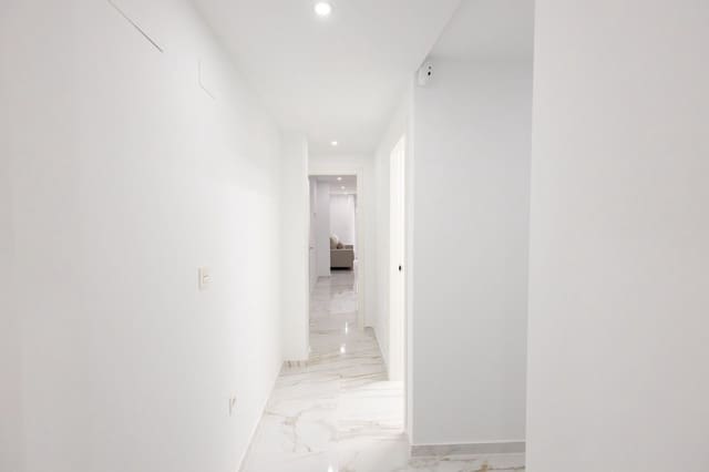 2 sovrum Lägenhet till salu i Parque de las Naciones, Torrevieja - 239 000 € (Ref: 10059368)