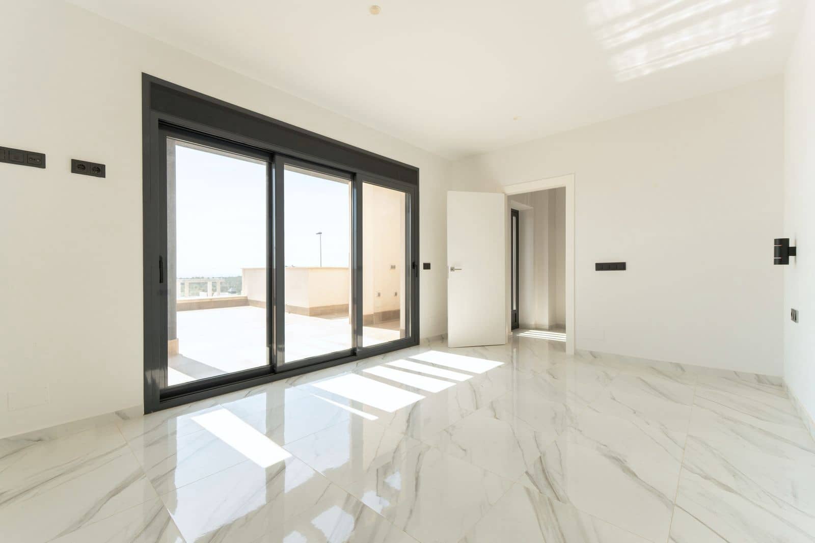 3 bedroom Villa for sale in San Miguel de Salinas - € 545,000 (Ref: 10059373)